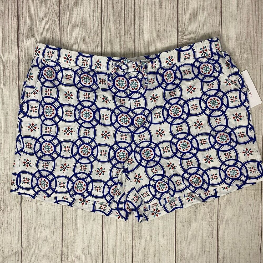 Liz Claiborne women XL white tile print shorts brand new with tags